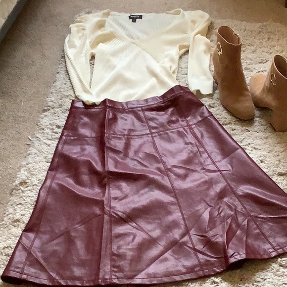 dennis basso Dresses & Skirts - Beautiful Red Faux Leather Dennis Basso NWOT ❤️